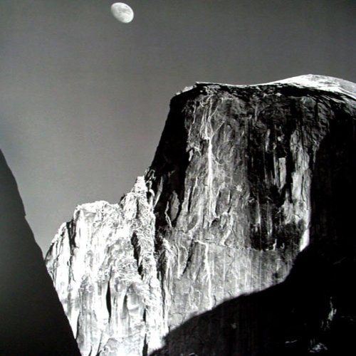 Amazon｜ポスター アンセル アダムス Moon and Half Dome (エンボス