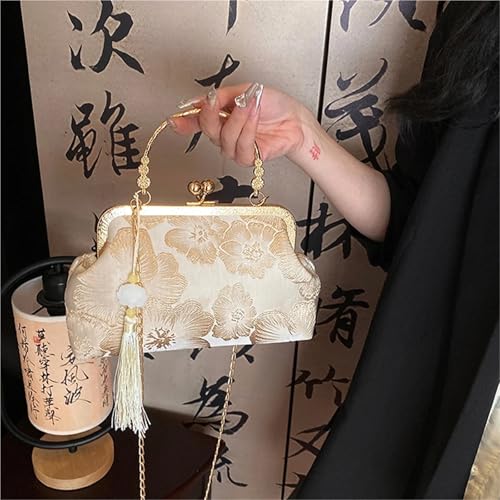 Sac de soirée brodé pour ne plus choisir entre style et espace - 5