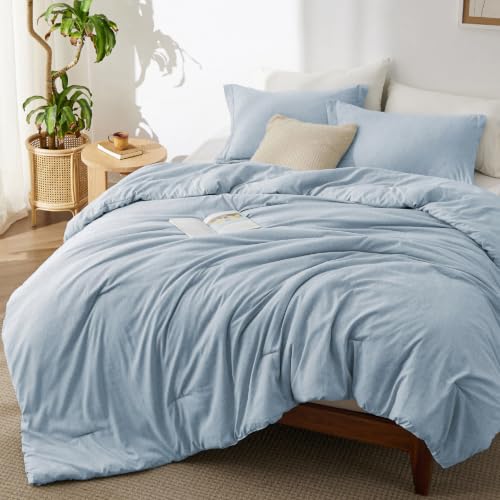 Image of Bedsure King Size Comforter Set - Light Blue Soft Bedding for All Seasons, Cationic Dyed Bed Set, 3 Pieces, 1 King Size Comforter (104 inchx90 inch) and 2 Pillow Shams (20 inchx36 inch+2 inch)