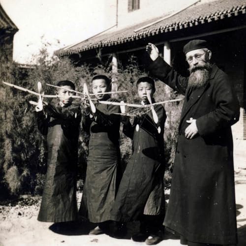 Magyar jezsuit&aacute;k (&eacute;s ferencesek) K&iacute;n&aacute;ban - vend&eacute;g&uuml;nk V&aacute;mos P&eacute;ter