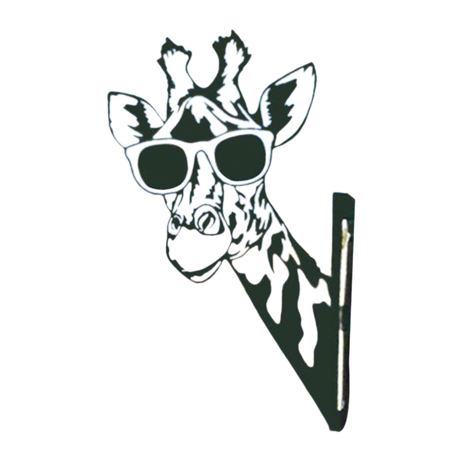 Décoration de cour réaliste avec cette silhouette girafe en fer forgé pour le jardin