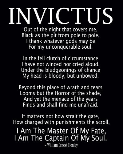 Cuadro del poema Invictus como regalo motivacional con la frase Master of My Fate en negro