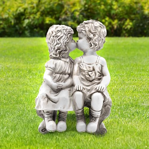 Garden Mile® White Stone Effect Kissing Kids On Bench Resin Boy And Girl Garden Or Home Ornament Sculpture Statue Figurine Adorable for Flowerbeds Patio Pond Lawn Pathway Outdoor Decoration