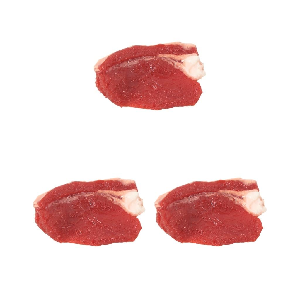 Fausse viande de mouton cuite pour remplacer les aliments frais en vitrine de magasin