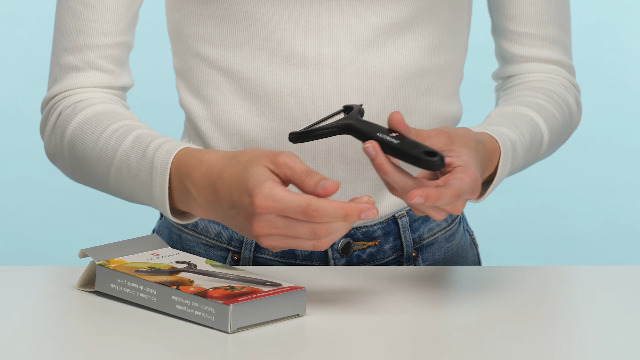 Pelapatate Victorinox Per Pomodori E Kiwi - Lama Seghettata, Inossidabile, Lavabile In Lavastoviglie - Foto 2