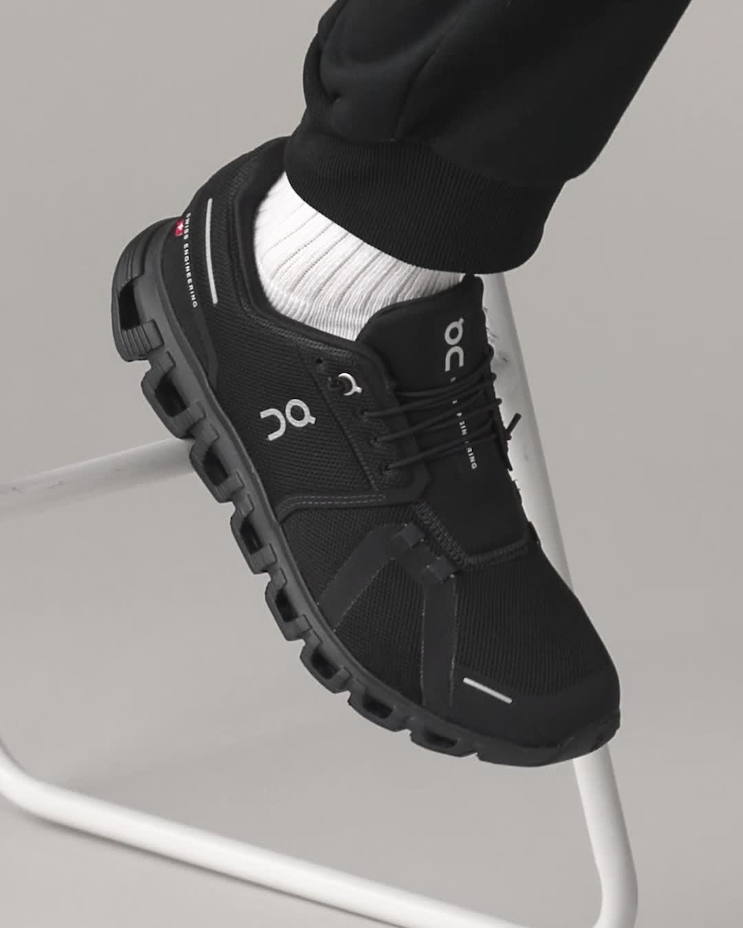 Amazon | [オン] Cloud 6 スニーカー メンズ 25.0cm（クラウド6