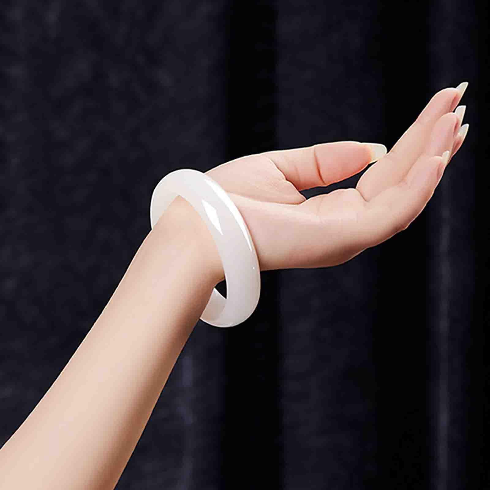 Bracciale rigido da donna in giada bianca, elegante, regalo portafortuna con scatola, perfetto per occasioni speciali e celebrazioni, accessorio fatto a mano in pietra naturale