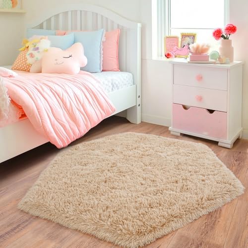 4x4.6 Feet Beige Hexagon Rugs for Princess Tent, Ultra Soft Fluffy Hexagon Area Rug for Bedroom, Cute Shag Rugs for Girls Room, Fuzzy Plush Carpet for Kids Room Tent Castle Home Decor