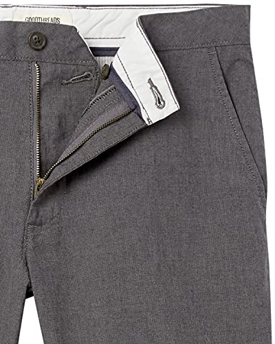 Image of Amazon Essentials Men's Slim-Fit 7 inch Lightweight Comfort Stretch Oxford Shorts with Tapered Leg