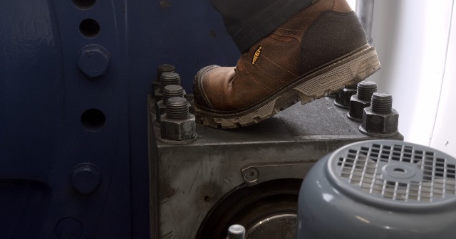 Amazon.com | KEEN Utility Men's Camden 6