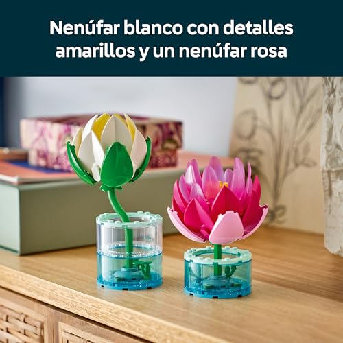 Miniatura 4 de LEGO Botanicals Nenúfares Artificiales – Set de Flores Artificiales con 2 Plantas en Jarrones Transparentes – Kit de Manualidades y Decoración Floral – Regalo para Niñas de 9+ Años y Adultos – 11511