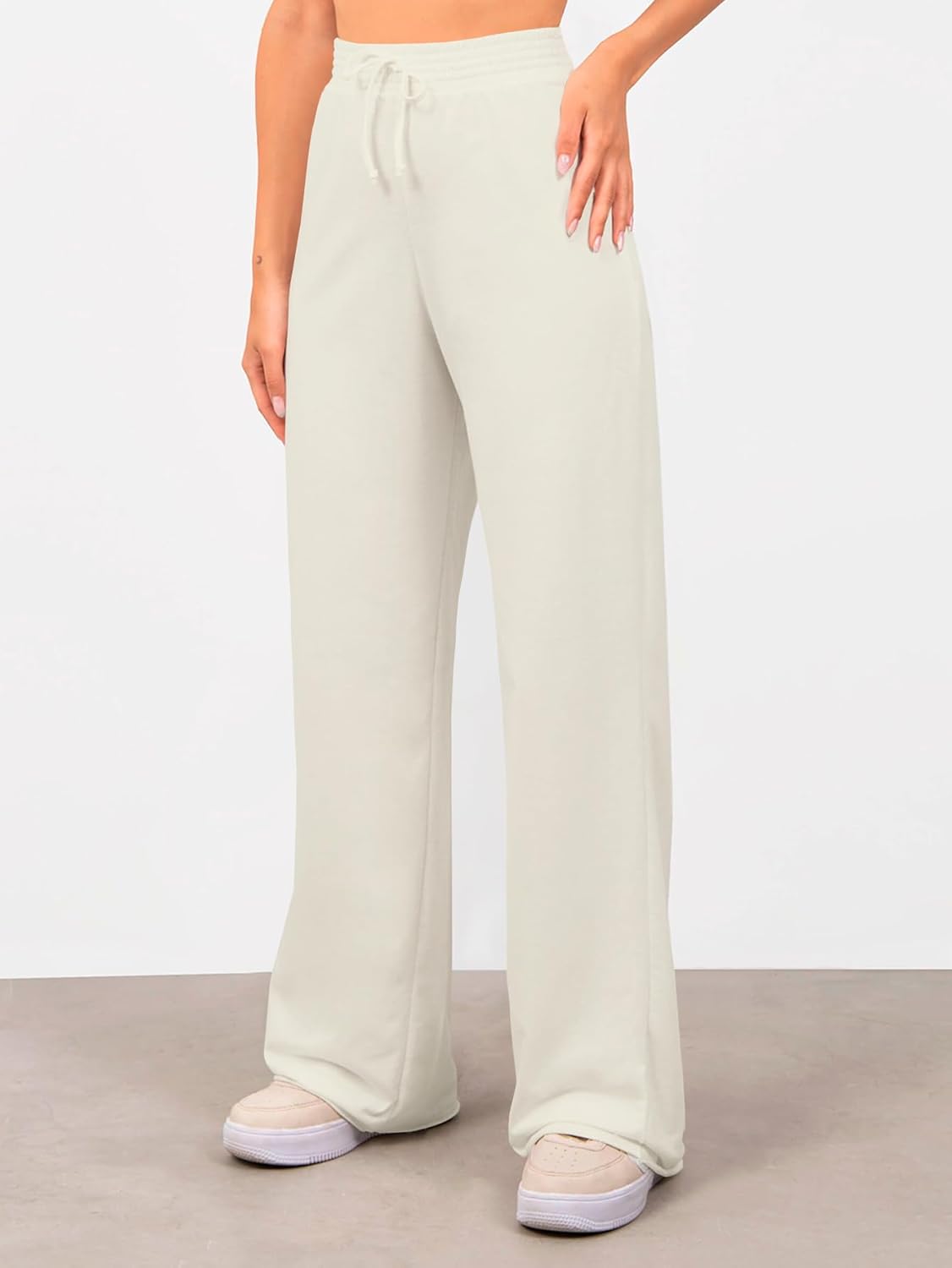 Calça Moletinho Pantalona Feminina Kit 2 Tamanho Único Cós Largo Corte a Fio Tecido Leve Cores Variadas em promoção! Veja a oferta e mais achadinhos de Calças 6 Hoje é o melhor dia para comprar Calça Moletinho Pantalona Feminina Kit 2 Tamanho Único Cós Largo Corte a Fio Tecido Leve Cores Variadas com aquele preço maroto! Promoção! Aproveite a oferta! 6