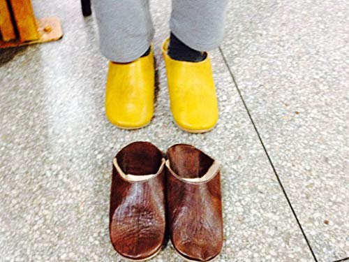 Women slippers for summer House Slipper Closed Toe Flat Sandals Shoes for Womens & Mens Slip on Flat all leather summer slippers