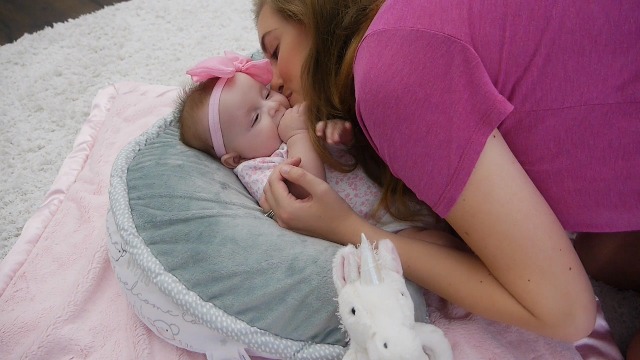 6 Boppy+Original+Nursing+Positioner+Neutral