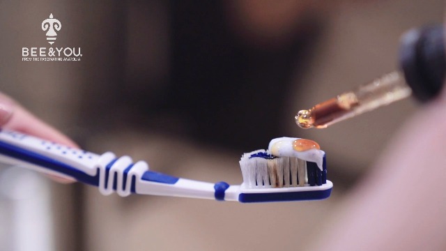 BEE&YOU Propolis Tinktur Tropfen, Extrakt wasserlöslich 10% (30 ml), ohne Alkohol, flüssig, Standardisiert, Keine Zusatzstoffe, auch für Kinder & Tiere geeignet Vergleichssieger 2022 – Bild 8