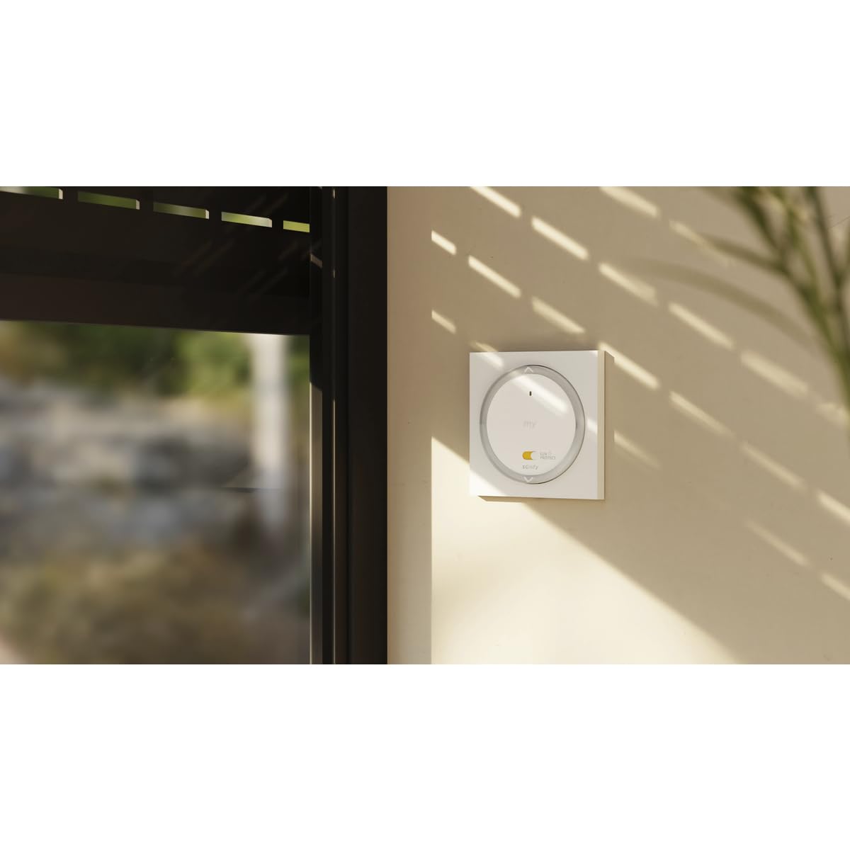 somfy 1871600 - Télécommande émetteur Amy Sun Protect io - Pour contrôler vos protections solaires motorisées io - Avec Capteur de Température - Compatible Tahoma Switch