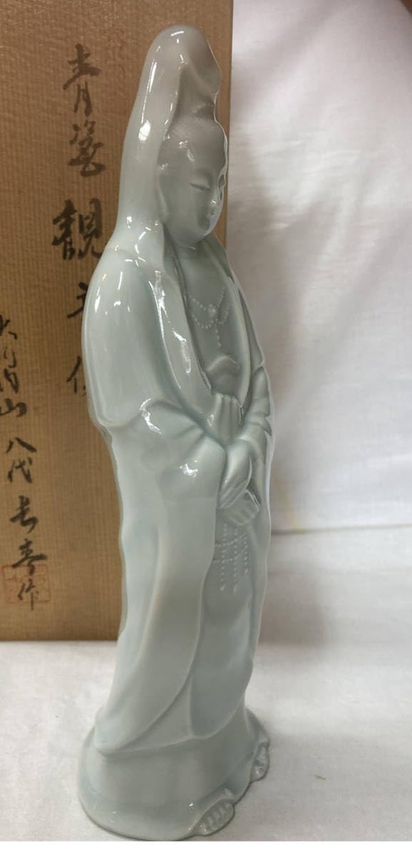 伊万里　鍋島　長春窯　白磁観音像　共箱有り　高さ45㎝ 伊万里 鍋島 長春窯 白磁観音像 共箱有り 高さ45㎝ 伊万里 鍋島