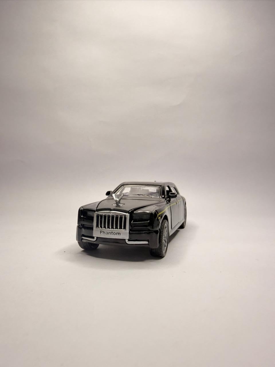 Krishnova Rolls Royce Phantom 1:36 Scale Toy Car Metal Pull Back