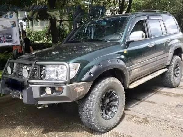 Bande passage roue arc évasé Toyota Land Cruiser 4700