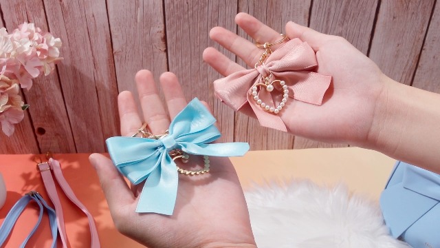 Bolso cruzado de cuero para mujer con moño miniatura 7
