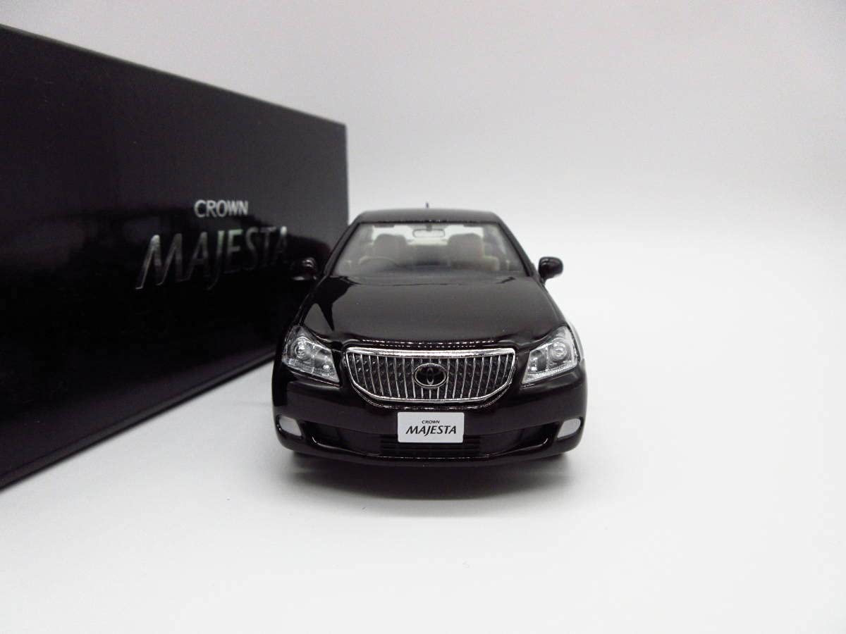 Amazon | 1/30 ミニカー クラウンマジェスタ 200系 カラーサンプル