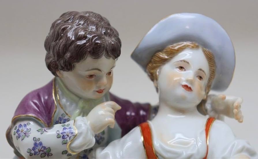 マイセン　羊飼いの子供と子羊　フィギュリン　陶器人形　置物　男女　アンティーク Amazon.co.jp: マイセン 羊飼いの子供と子羊 フィギュリン 陶器