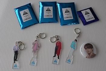 Amazon.co.jp: INI アクリル キーホルダー 缶バッチ 5点セット