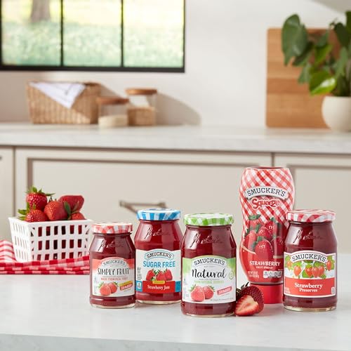 Image of Smucker's Squeeze Strawberry Fruit Spread, 20 Ounces (Pack of 12)