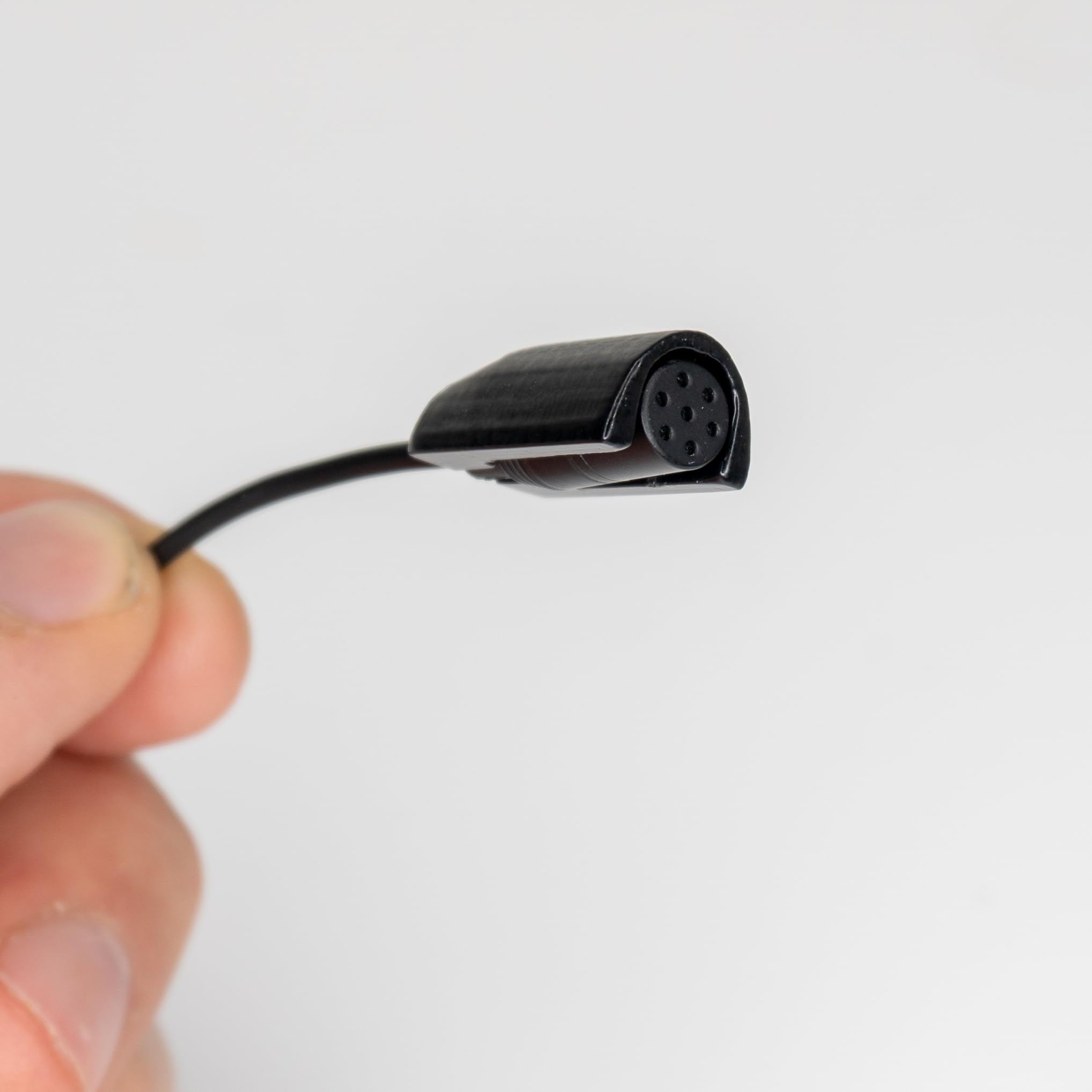 URSA MiniMount. Slim, Low-Profile and Made from Hardened Plastic. Hand-Finished for Smoothness. Includes 5x Hypoallergenic MiniMount Stickies (Black, Sennheiser ME2)