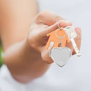 キーホルダー・キーリング BOU HEART MIRROR KEYRING Amazon.com: PACKOVE Mini Heart Shaped Silver Metal Foldable