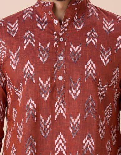 Image of Studio Shringaar Men's Cotton Blend Relaxed Fit Ikat Printed Knee Length Kurta