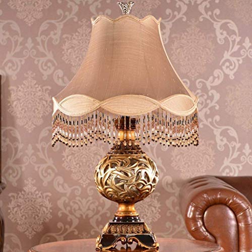 Lampe de table salon européenne pour sublimer un éclairage sombre
