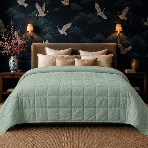 Image of HomeSmart Weighted Blanket King Size 30lbs, Ultra Soft Fabric, Perfect for Couples, Fits Standard and California King Beds, 88x104, Sage Green