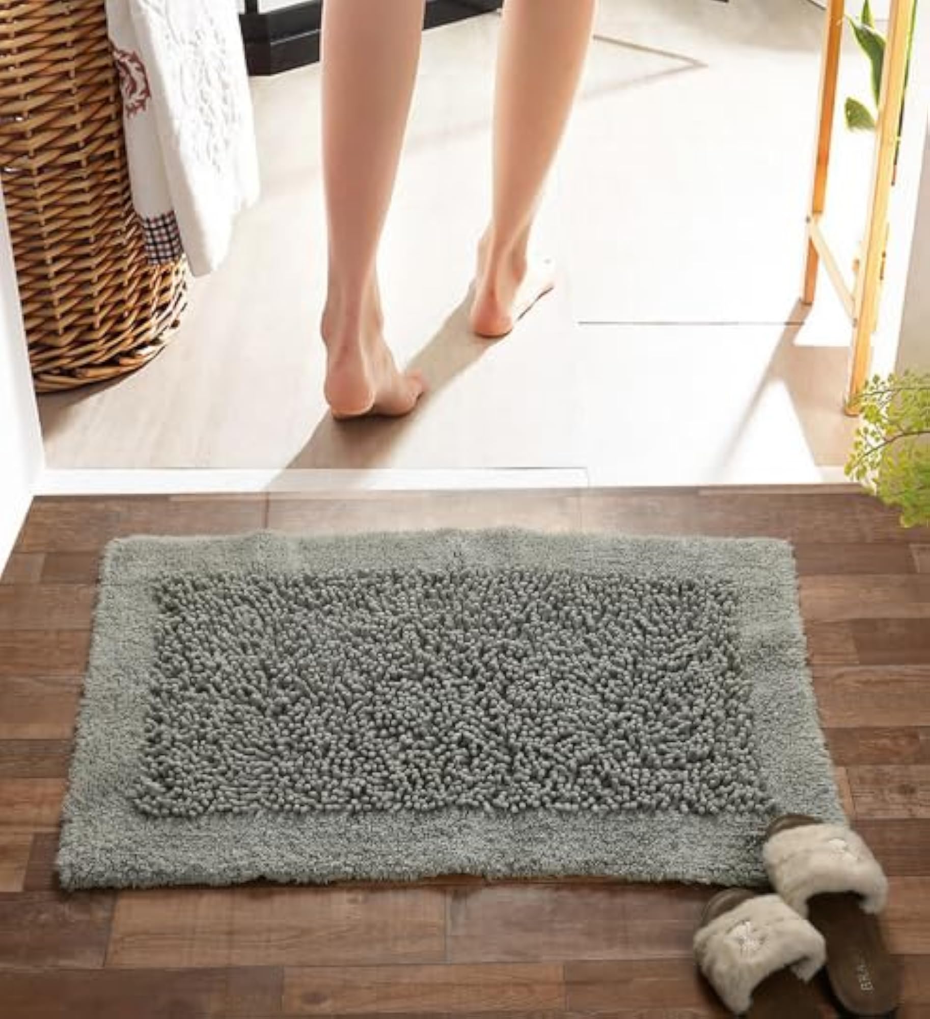 Luxury Silver Grey Twist Bathmat, Super Soft & Quick Dry