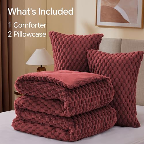 BEDELITE Fluffy Queen Comforter Set - Burgundy Fleece Soft Comforter for Queen Size Bed, Luxury Warm Bedding Set for Winter, Fuzzy Bed Set 3 Pieces (1 Comforter, 2 Pillowcases)