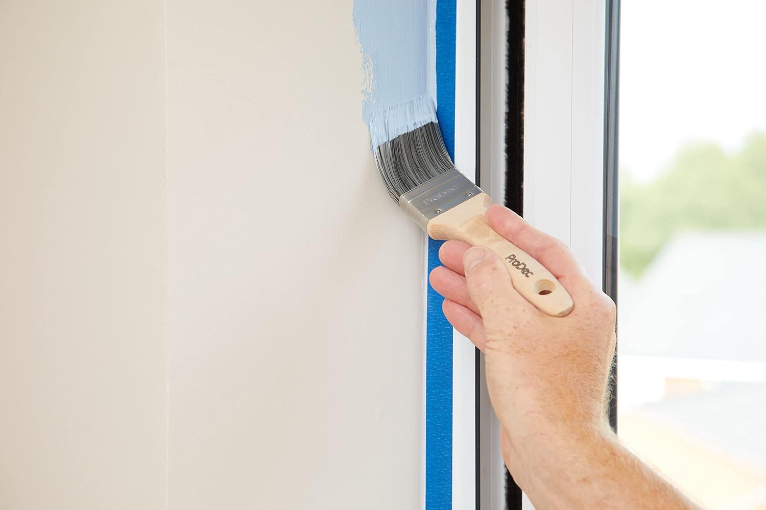 ProDec Decorator's Lot de 12 pinceaux de Peinture Comprenant des pinceaux à découper pour Une Finition Lisse avec émulsion, Brillants, peintures satinées sur Murs, plafonds, Bois, métal – 2 x 1, 5 x