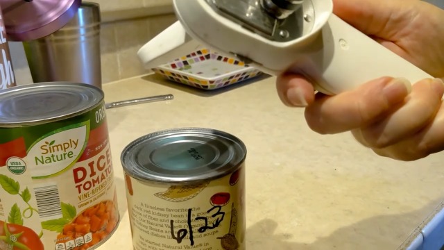Long-Term Customer - Pampered Chef Smooth-Edge Can Opener