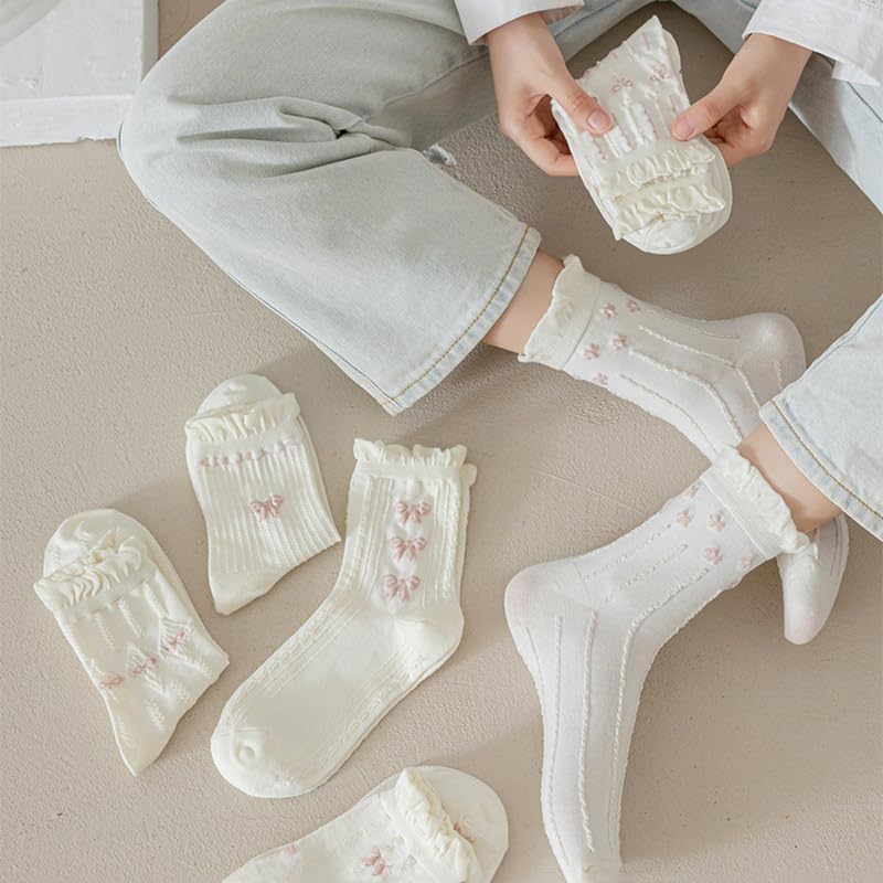Image of 5 Pair Cute White Ruffle Ankle Socks - Women's Cottagecore Floral Crew Socks in Japanese Aesthetic Cotton