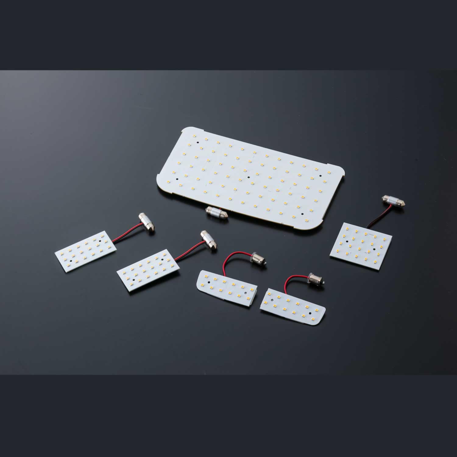 Amazon | VALENTI(ヴァレンティ) ジュエルLEDルームランプセット118LED