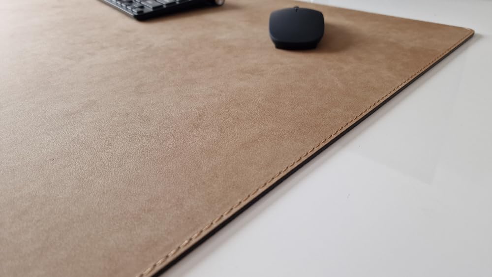 Gewinkelte Schreibtischunterlage mit Kantenschutz Nubuk Leder 90 x 47 Beige