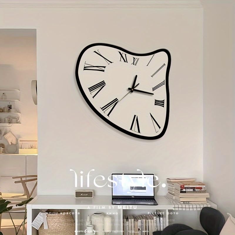 Amazon.co.jp: ノーブランド品【Russel】壁掛け時計ユニーク