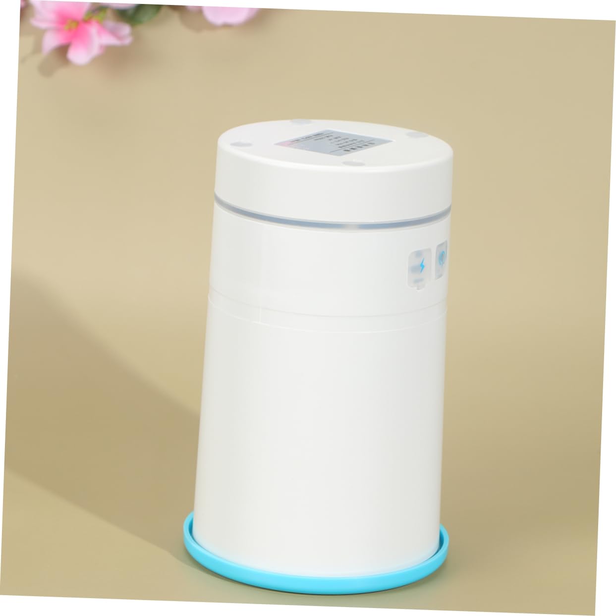 Toddmomy Outil de Lavage des Pattes pour Chien, Gobelet en Silicone Blanc, Rechargeable par USB, Brosses Rotatives, Nettoyage Complet des Pattes, Taille S | Chargement Usb, Rotation de Nettoyage, Reliefs Internes à Longueurs Variées, pour Chien Jusqu’à 15