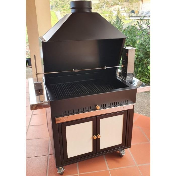 Dimensioni ingombro totale con cappa e girarrosto incluso: L 110 x P 68 x H 160 cm