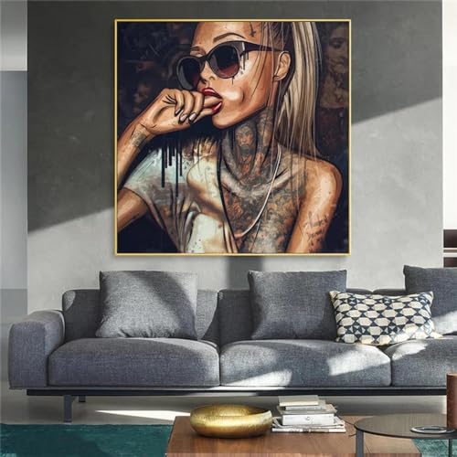 Tableau fille noire tatouage déco murale salon moderne 30x30