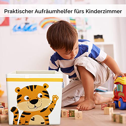 GLÜCKSWOLKE Kinder Aufbewahrungsbox - 15 Motive I Spielzeugkiste mit Deckel für Kinderzimmer I Spielzeug Boxen Tiger (33x33x33) Aufbewahrung im Kallax Regal I Dschungel Safari Kiste (Ronja Raubtiger)