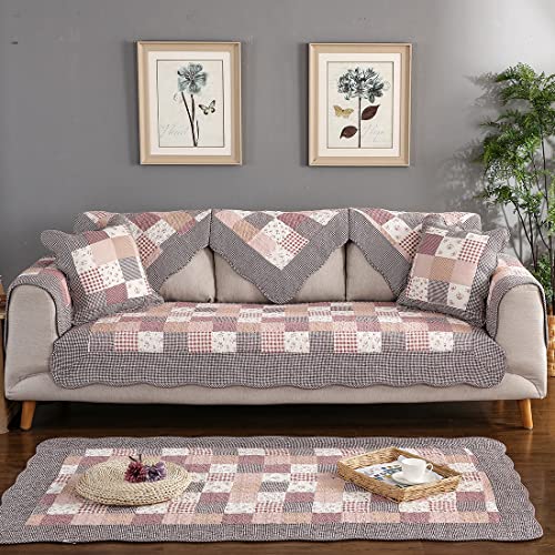 Housse de coussin patchwork floral pour un salon cocooning