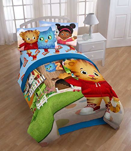 PBS Kids Daniel Tiger Treehouse Pals Twin Comforter, Blue/Green