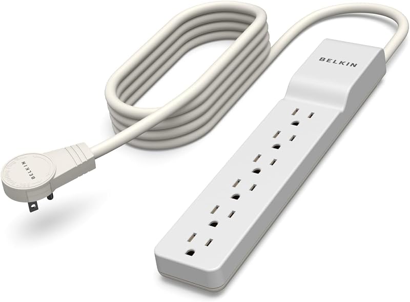 Belkin Protector contra sobretensiones Regleta de alimentación, 6 salidas múltiples de CA, enchufe giratorio plano, cable de extensión resistente de 8 pies de largo para el hogar, la oficina, los viajes, el escritorio de la computadora y la carga, color blanco (720 julios), (paquete de 6)