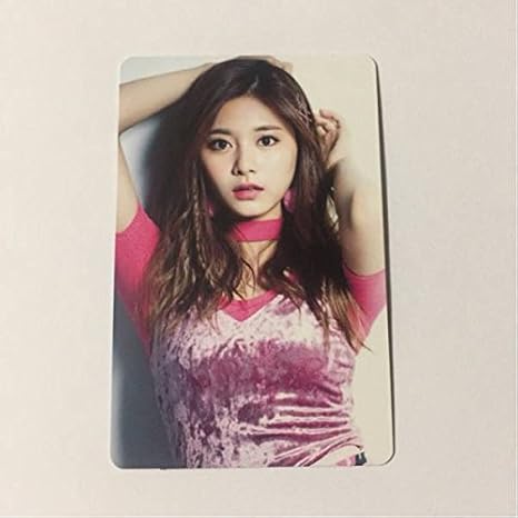 Amazon Co Jp Twice トレカ ツウィ Tzuyu 日本デビューアルバム Twice 初回生産分のみ限定封入 公式 フォトカード ホビー 通販