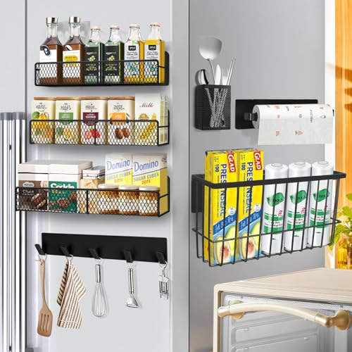 Kmise 7pcs Magnetisch Gewürzregal für Kühlschrank, Starken Magnet Hängende schwarzem Metall Gewürzregal Ohne Bohren, mit Papierhandtuchhalter, Küchengeschirrhalter, Hakenhalter, Schneidebretthalter